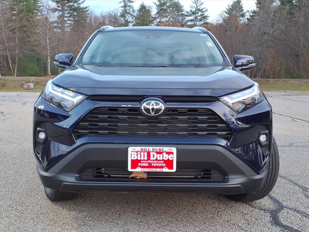 2025 Toyota RAV4 XLE photo 2