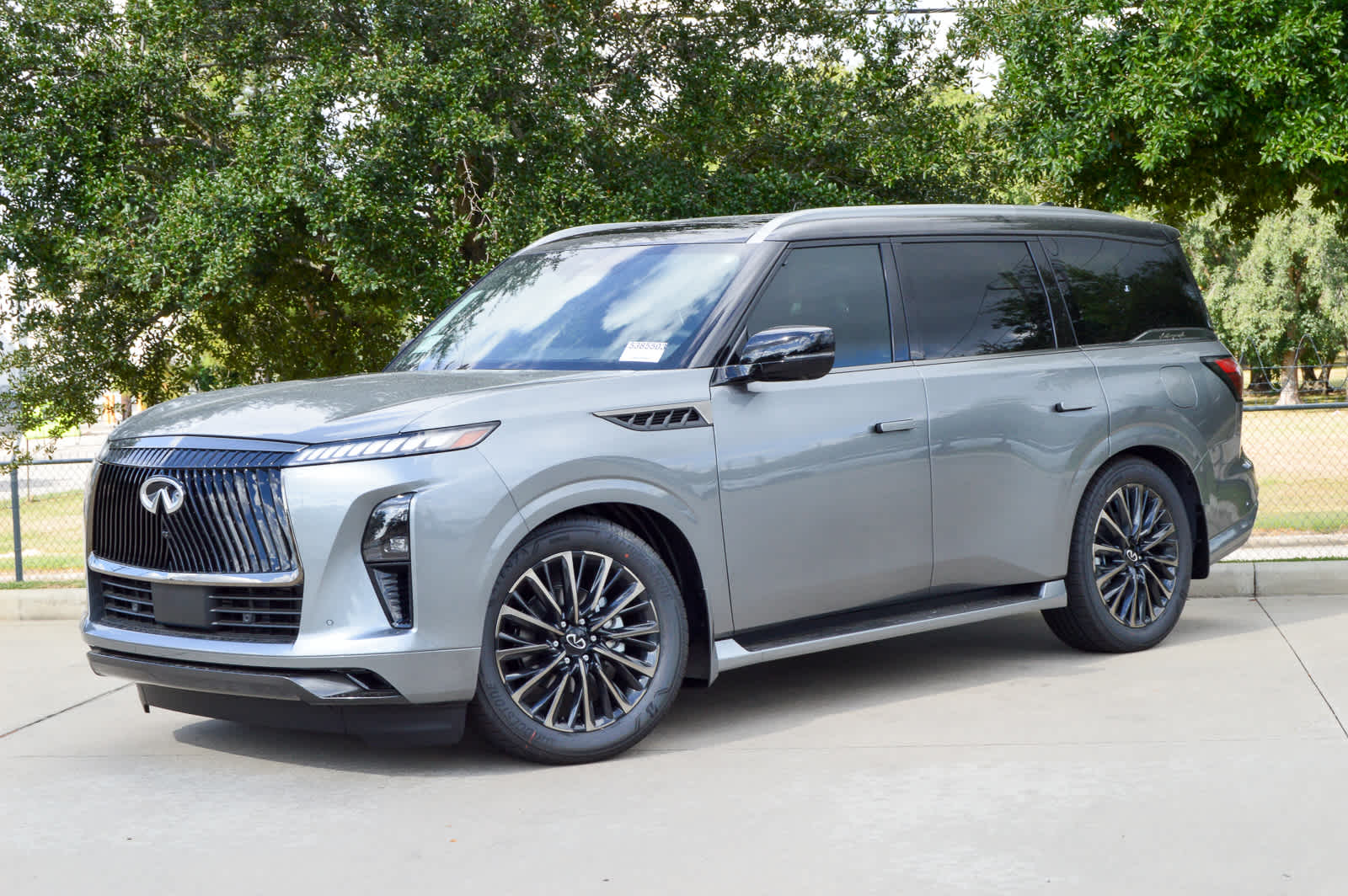 2026 INFINITI QX80 Autograph's photo