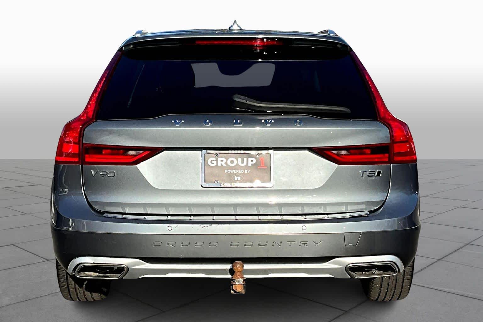 2019 Volvo V90 Cross Country photo 4