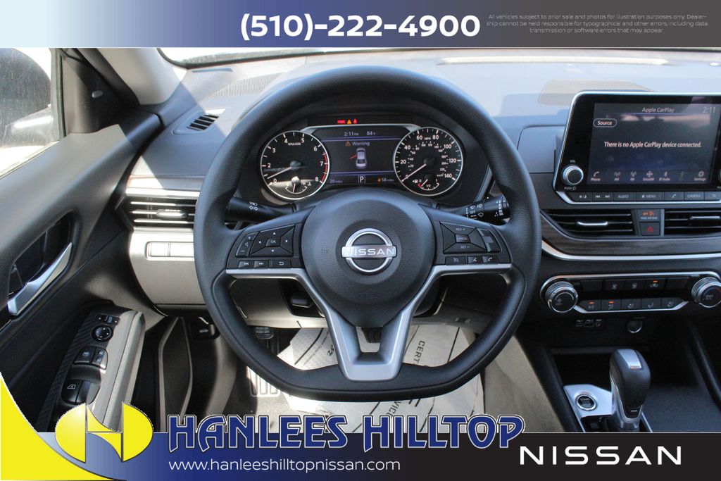 2025 Nissan Altima 2.5 SV photo 14