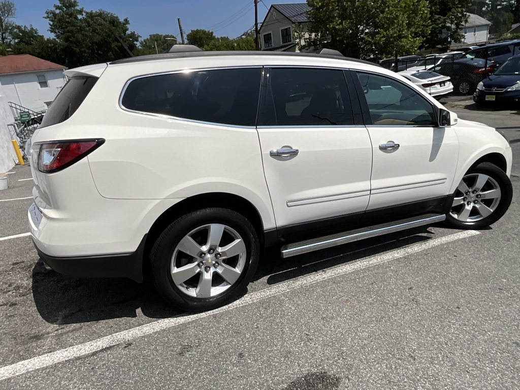 2014 Chevrolet Traverse LTZ photo 6