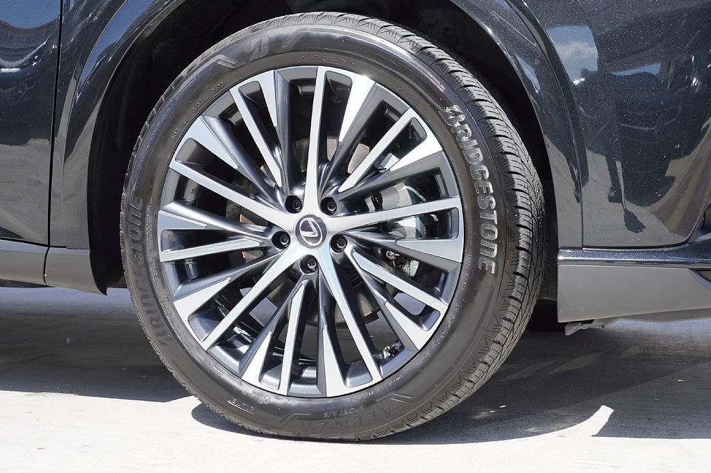 2023 Lexus RX 350 Premium photo 8