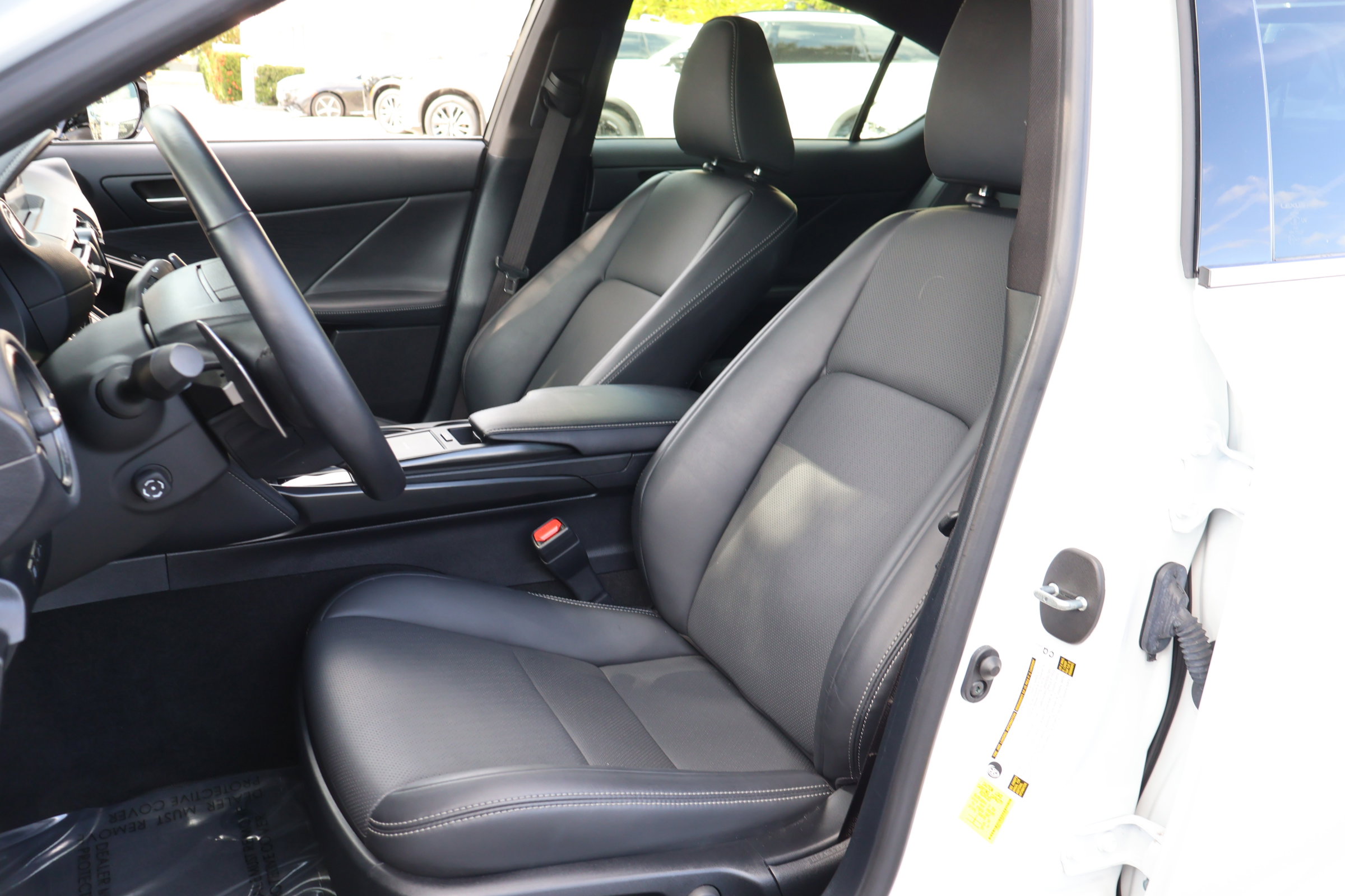 2024 Lexus IS 300 photo 2