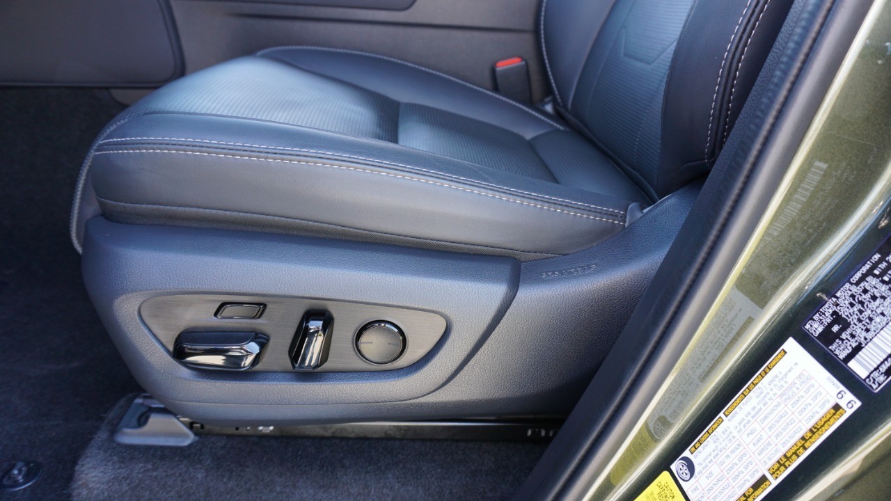 2024 Lexus GX 550 Luxury photo 21