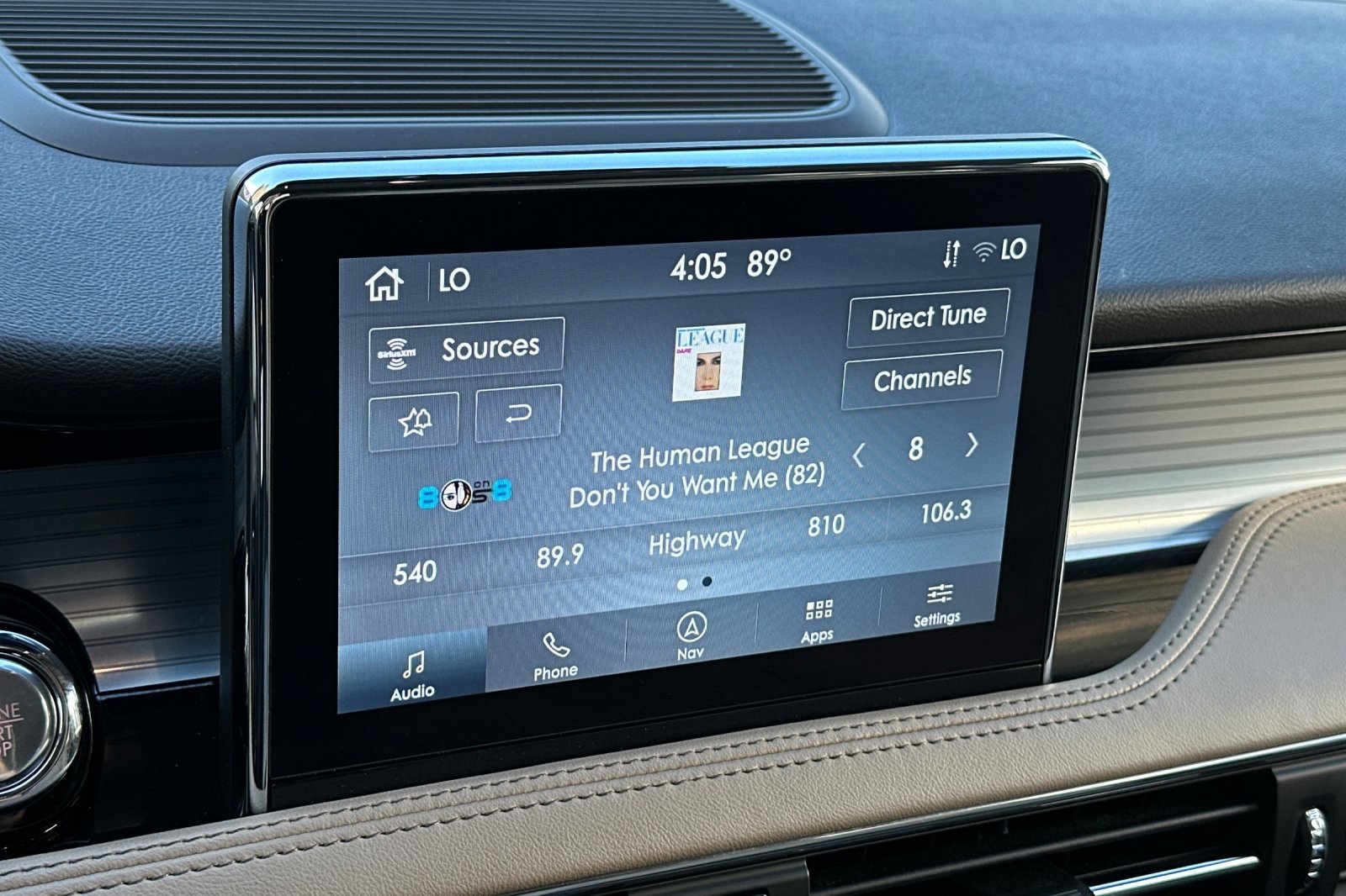 2022 Lincoln Corsair Standard photo 16