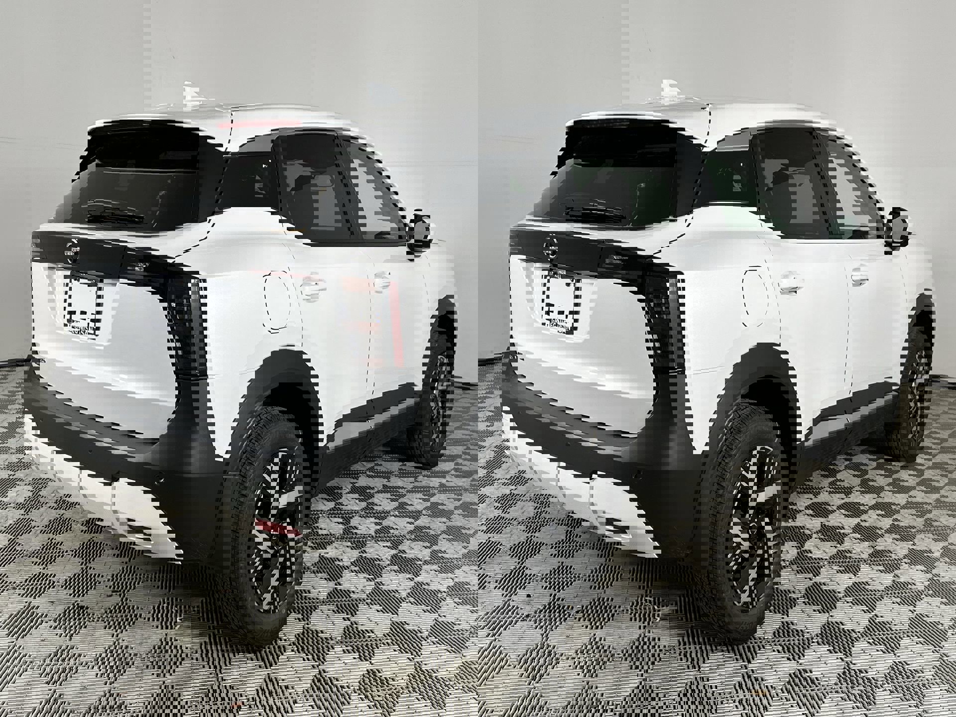 2025 Nissan Kicks SV photo 4