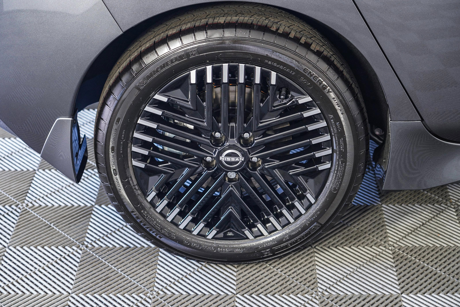 2025 Nissan Leaf SV Plus photo 11