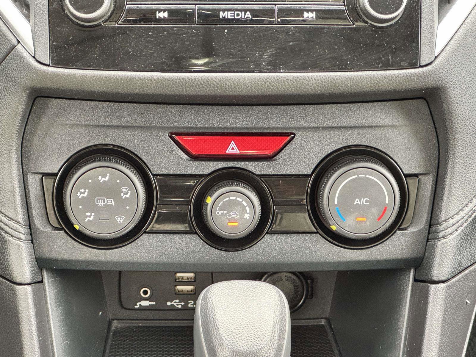 2021 Subaru Impreza L photo 17