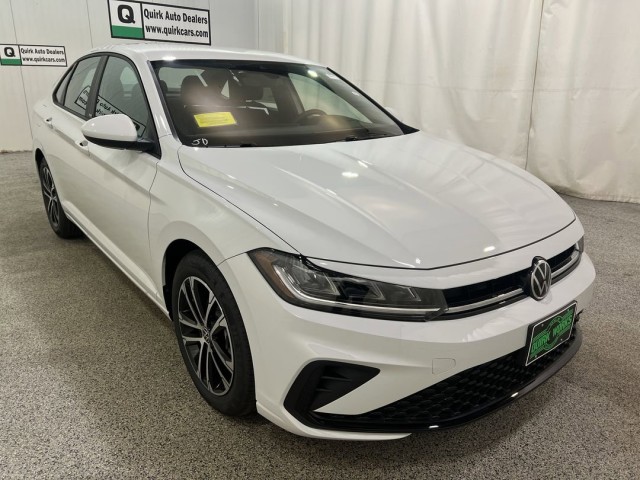 2026 Volkswagen Jetta Sport's photo