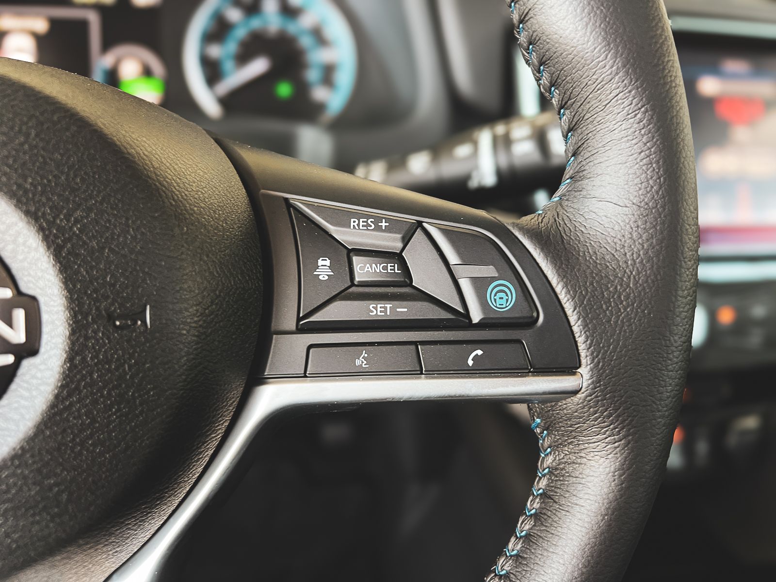 2024 Nissan Leaf SV Plus photo 7