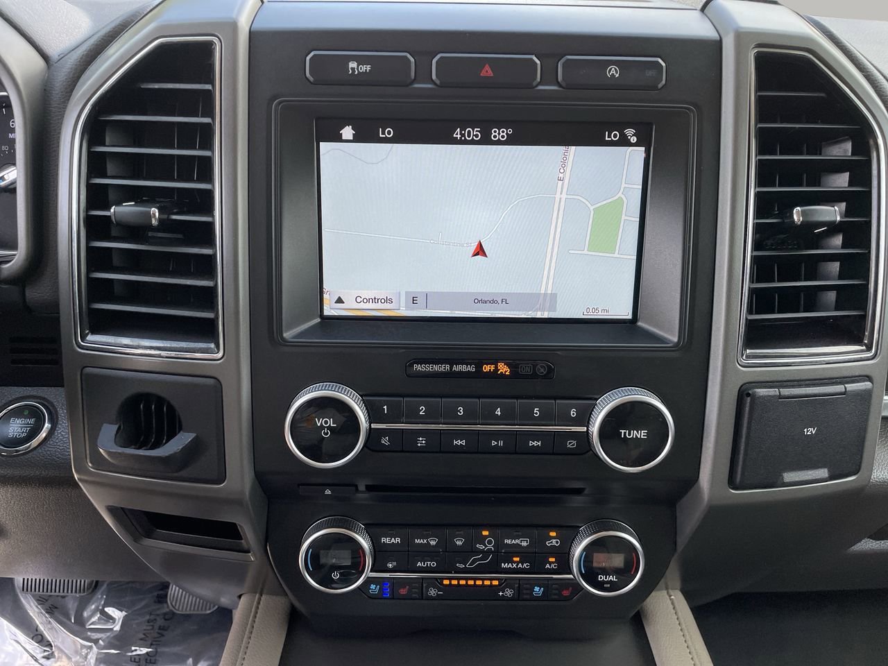 2018 Ford Expedition MAX XLT photo 21