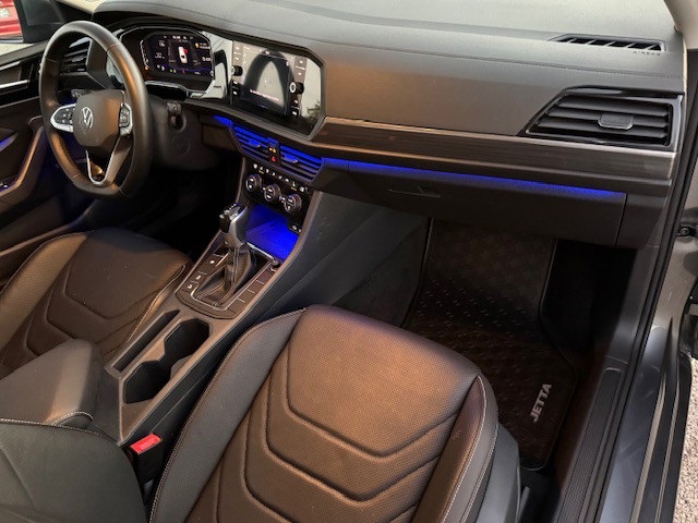 2023 Volkswagen Jetta 1.5T SEL photo 17