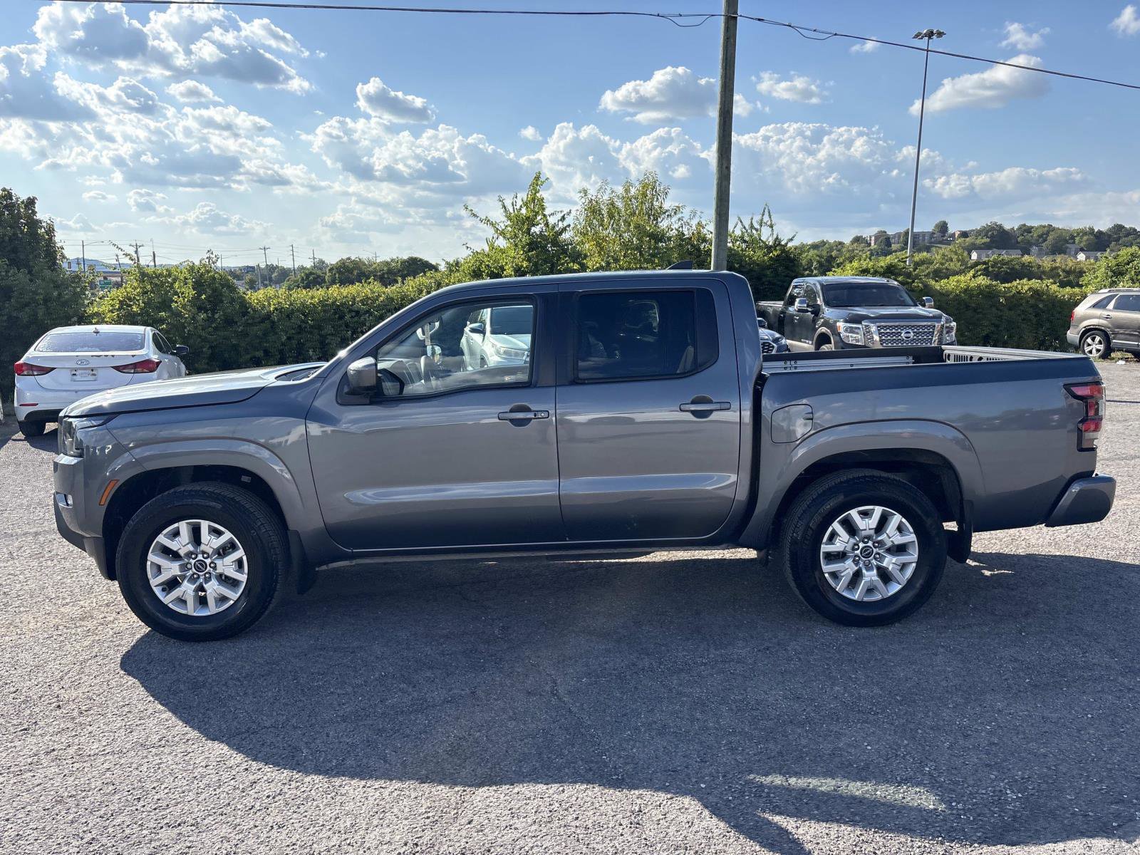 2023 Nissan Frontier SV photo 4