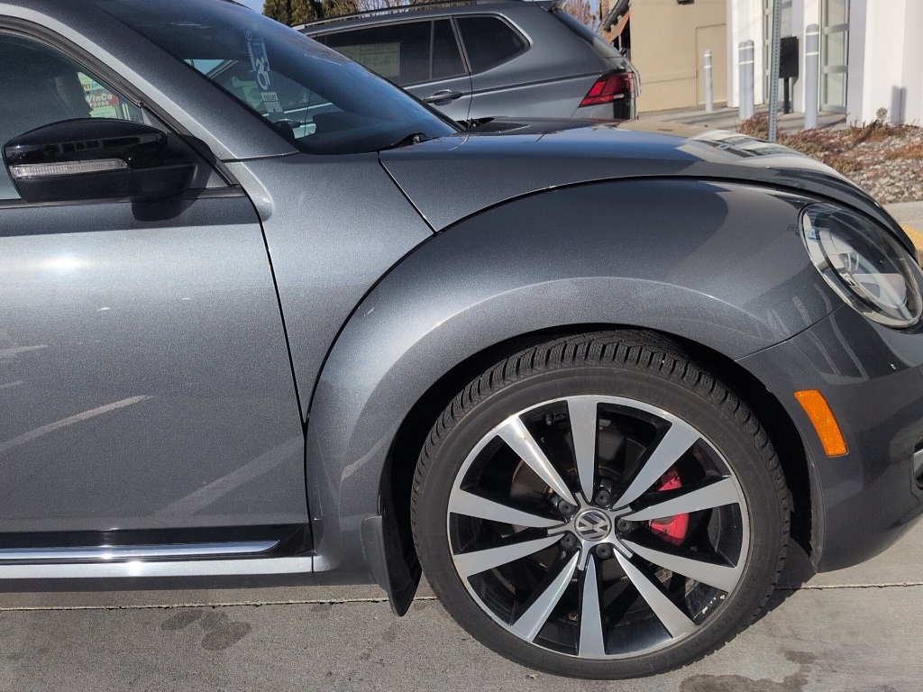 2013 Volkswagen Beetle Sport photo 3