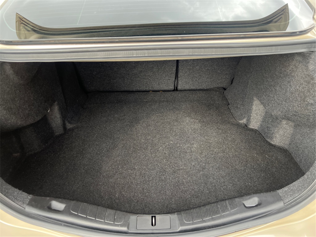 2017 Ford Fusion SE photo 10