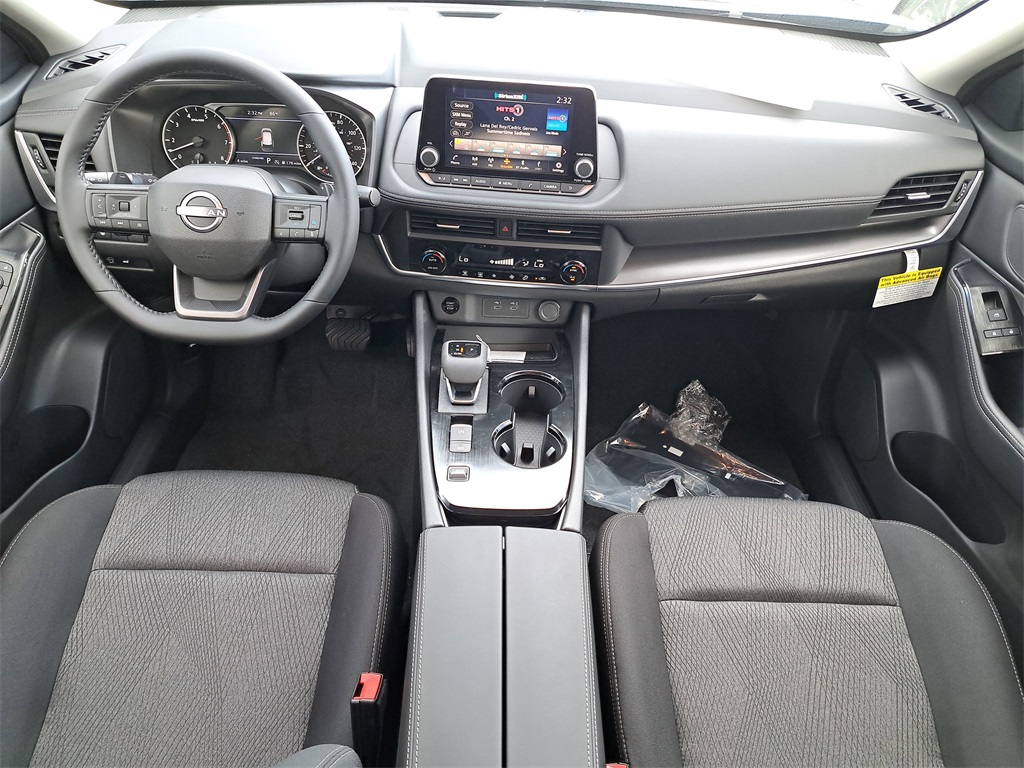 2026 Nissan Rogue SV photo 16