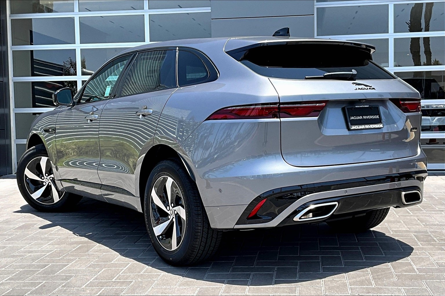 2026 Jaguar F-PACE P400 R-Dynamic S photo 3