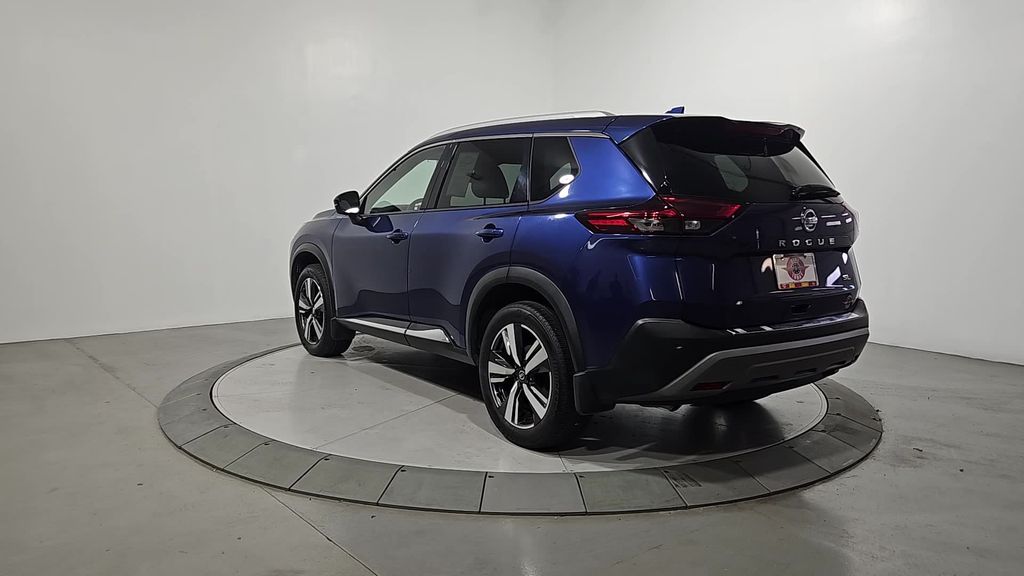 2021 Nissan Rogue SL photo 3