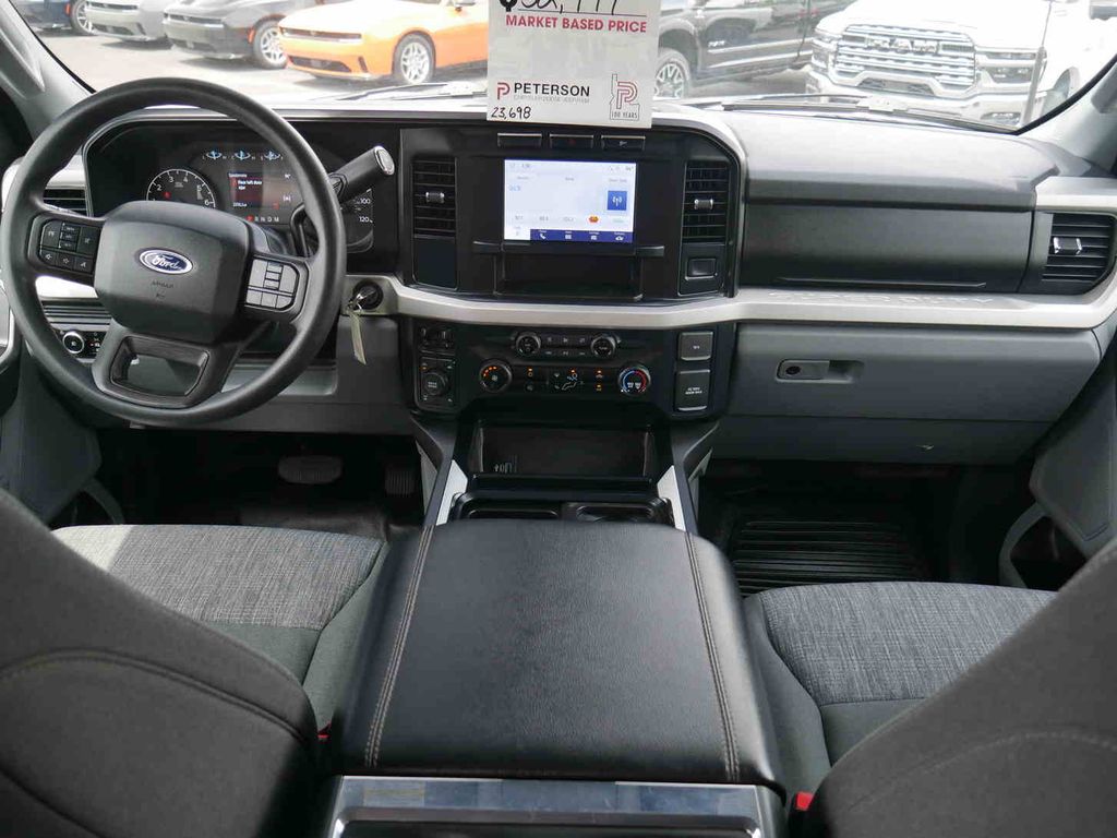 2023 Ford F-250 photo 4
