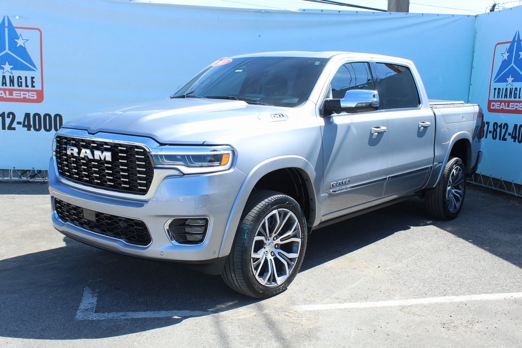 2025 Ram 1500 photo 2