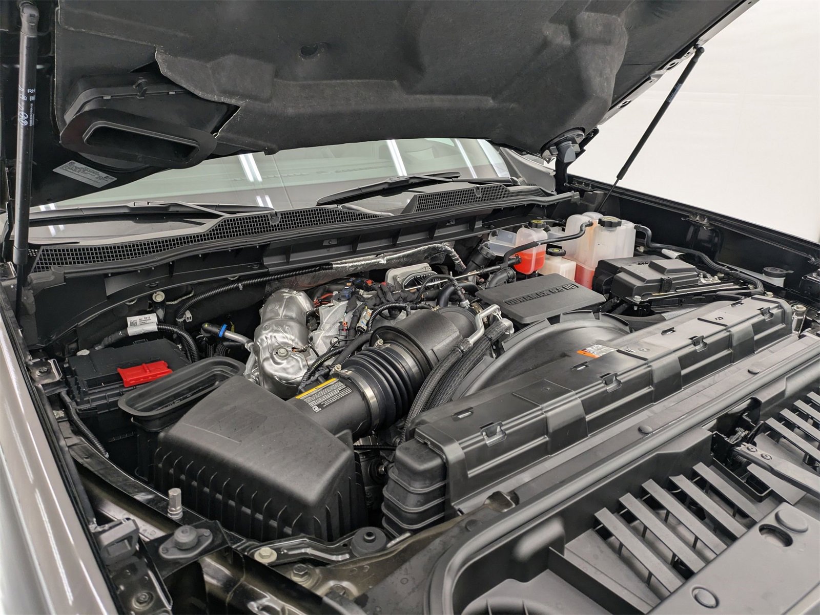 2025 Chevrolet Silverado 3500HD High Country photo 12