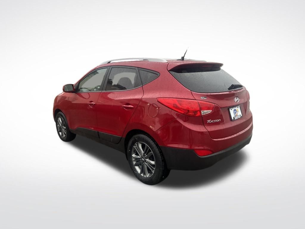 2015 Hyundai Tucson SE photo 2