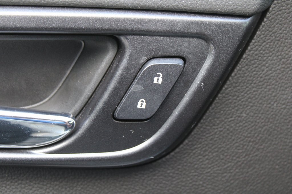 2019 Chevrolet Suburban 1500 Premier photo 23