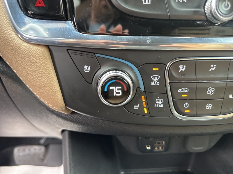 2022 Chevrolet Traverse Premier photo 31