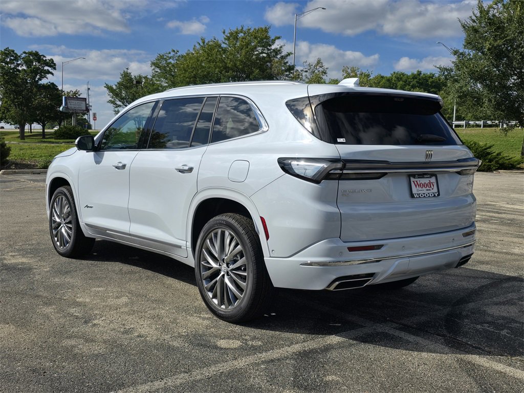 2026 Buick Enclave Avenir photo 2
