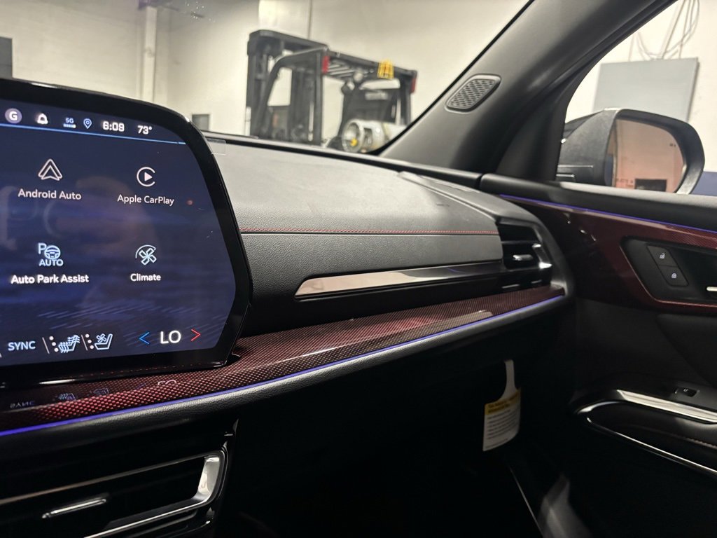 2026 Chevrolet Traverse RS photo 20