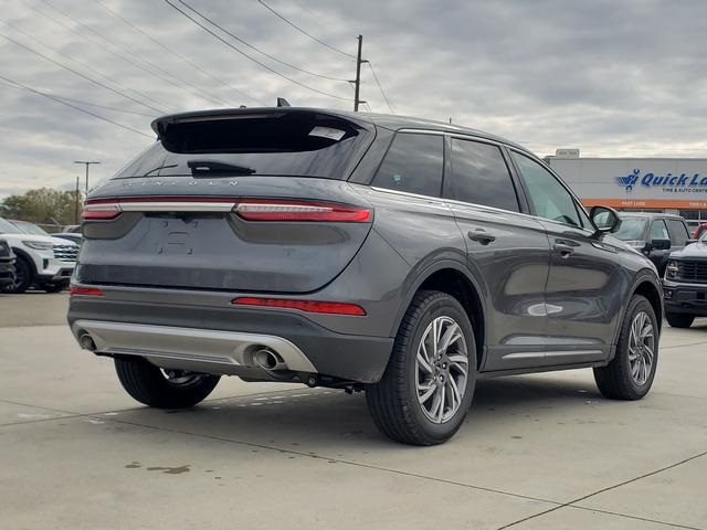 2025 Lincoln Corsair Premiere photo 4