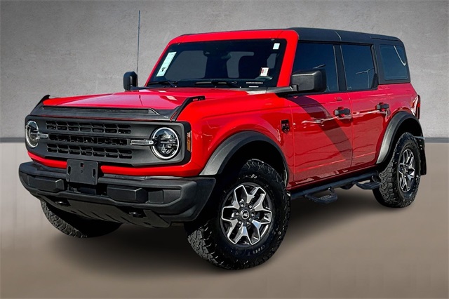 2023 Ford Bronco 4-Door Base's photo