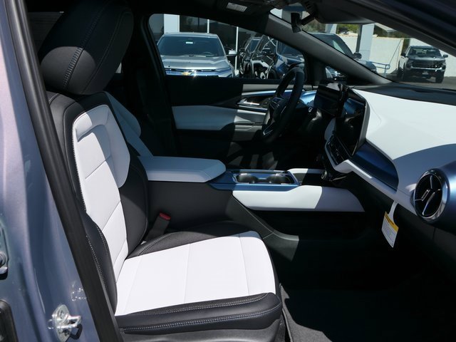 2026 Chevrolet Equinox LT photo 25