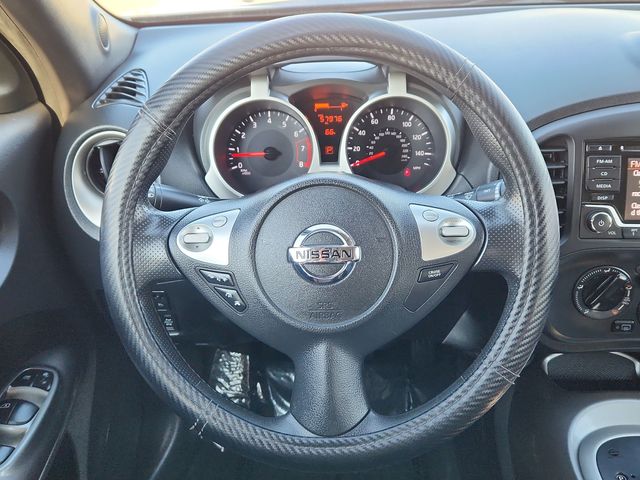 2016 Nissan Juke S photo 27
