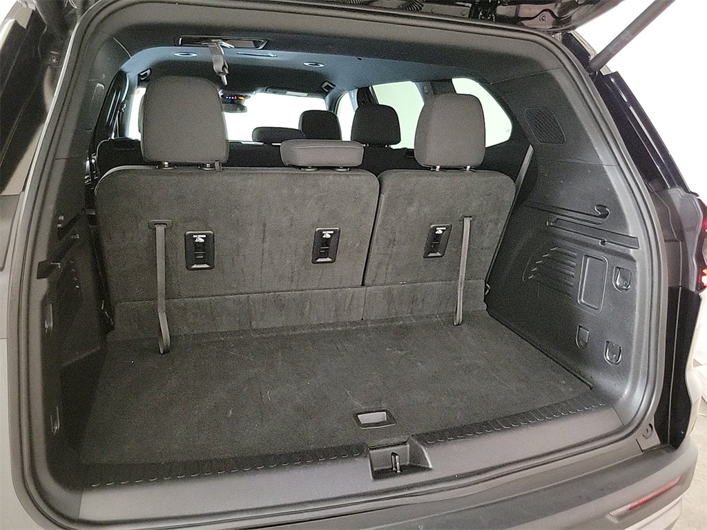 2025 GMC ACADIA - Image 23