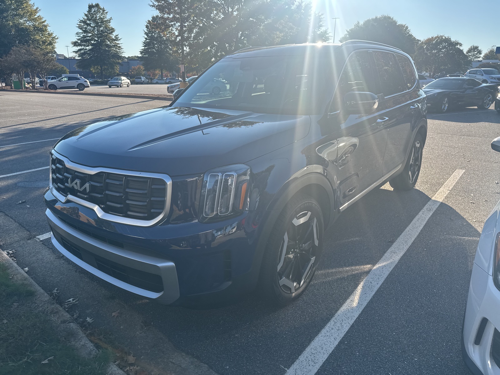 2023 Kia Telluride S photo 3