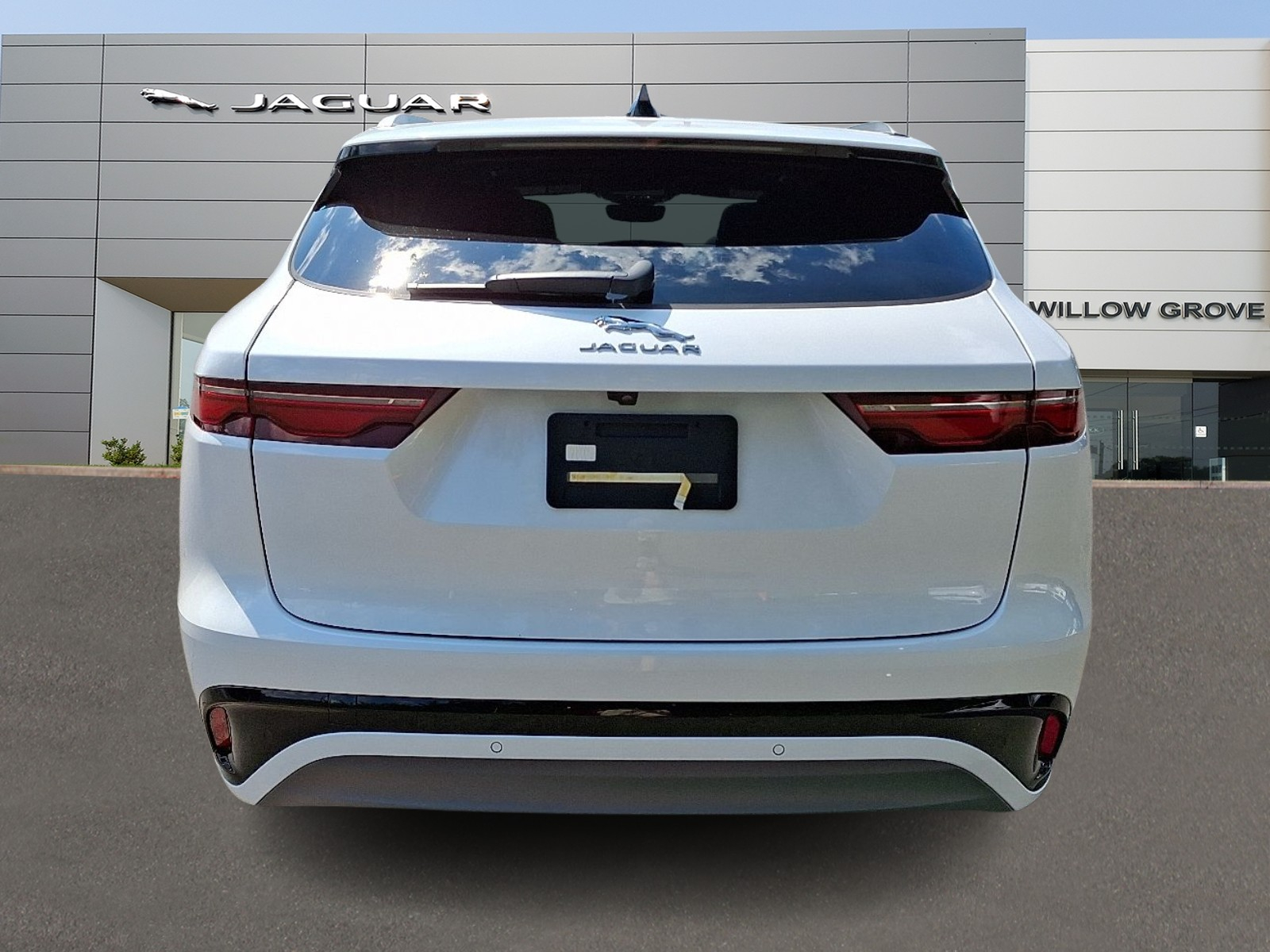 2025 Jaguar F-PACE R-Dynamic S P250 photo 4