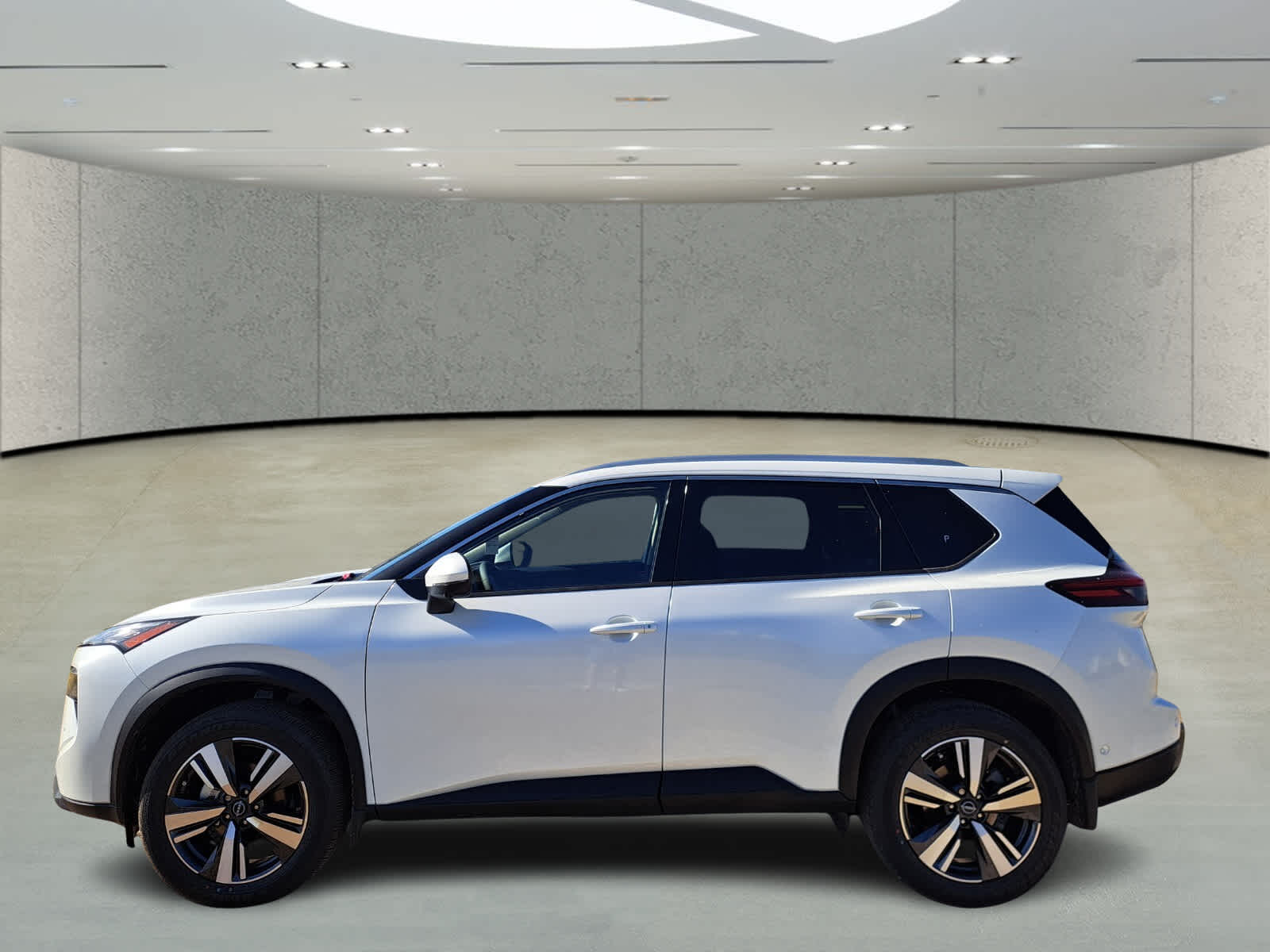 2025 Nissan Rogue SL photo 2