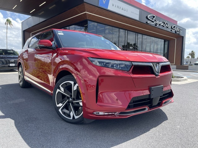 2024 VinFast VF 9 PLUS's photo