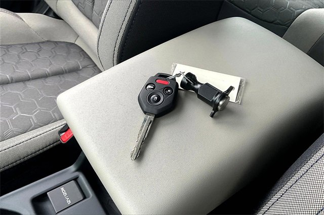 2025 Subaru Forester Base photo 25