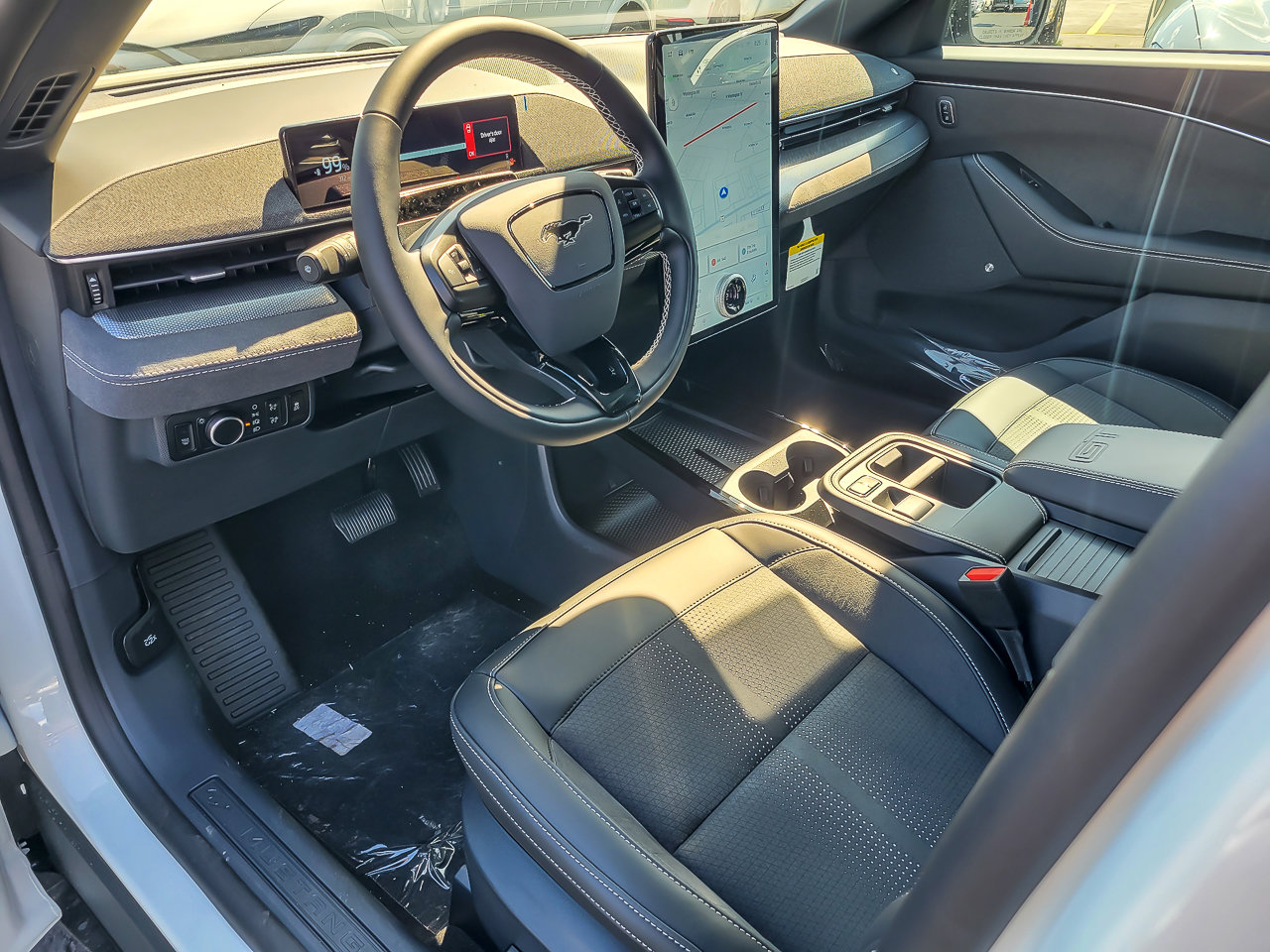2025 FORD MUSTANG MACH-E - Image 10