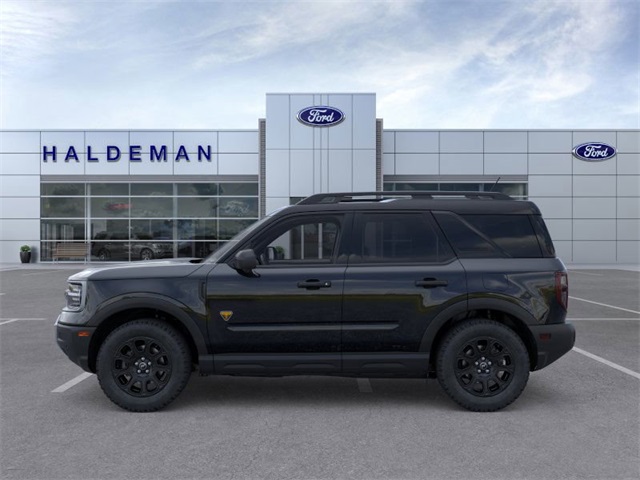 2025 Ford Bronco Sport Badlands photo 2