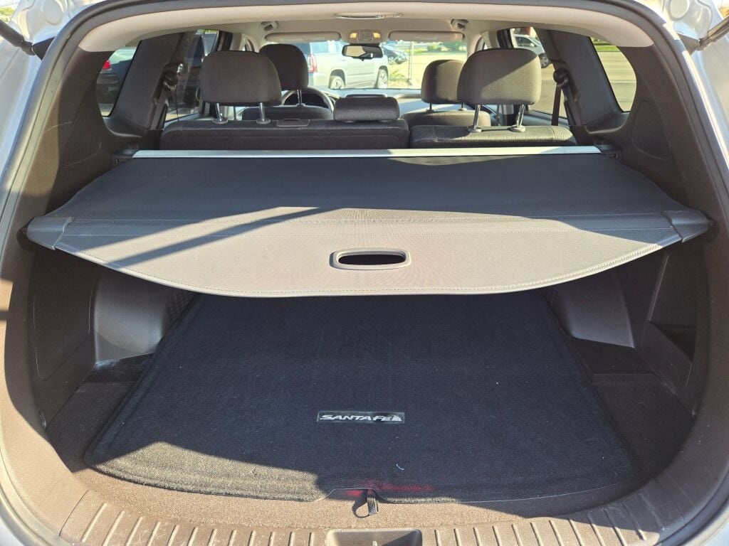 2020 Hyundai Santa Fe SEL photo 10