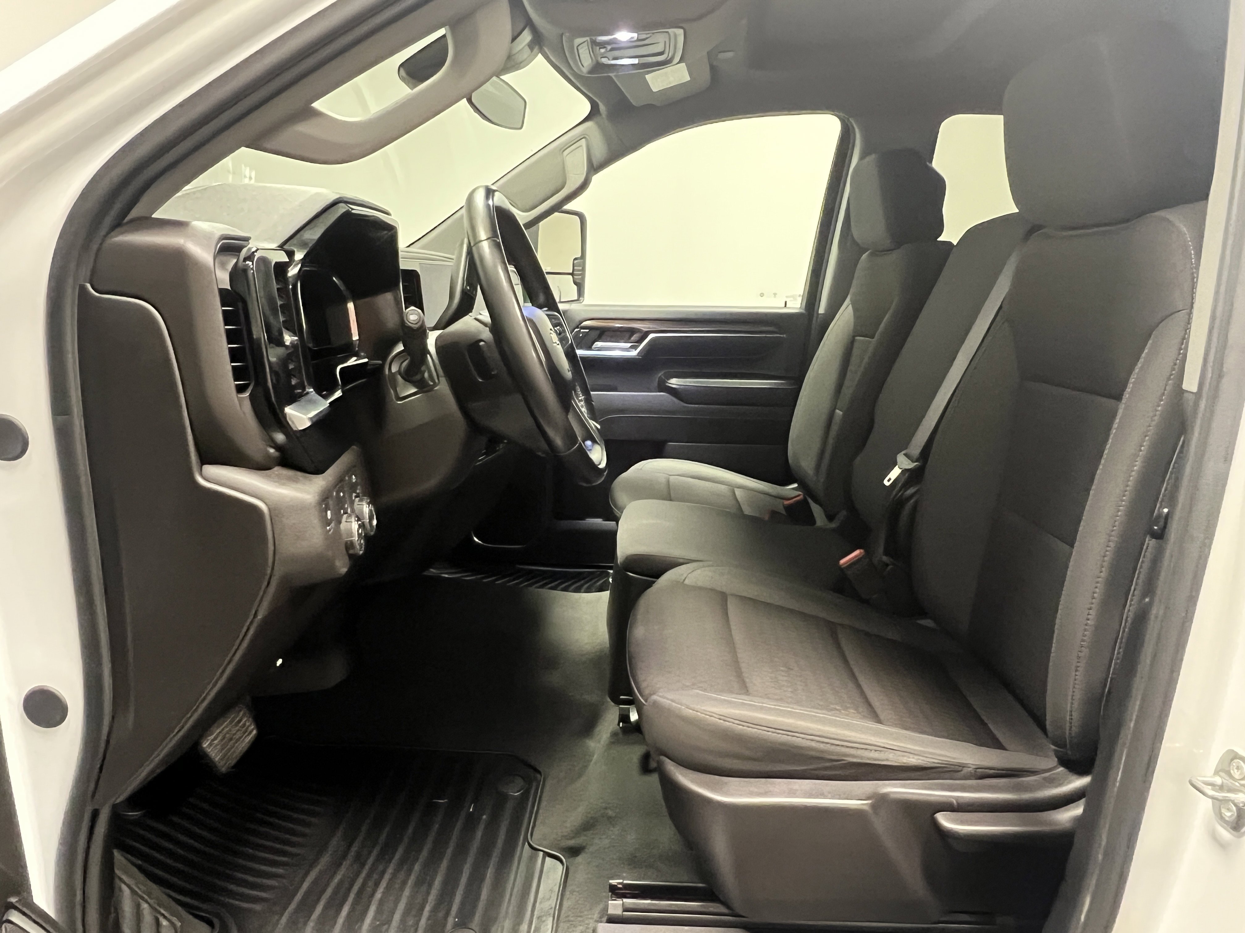 2024 Chevrolet Silverado 2500HD LT photo 11