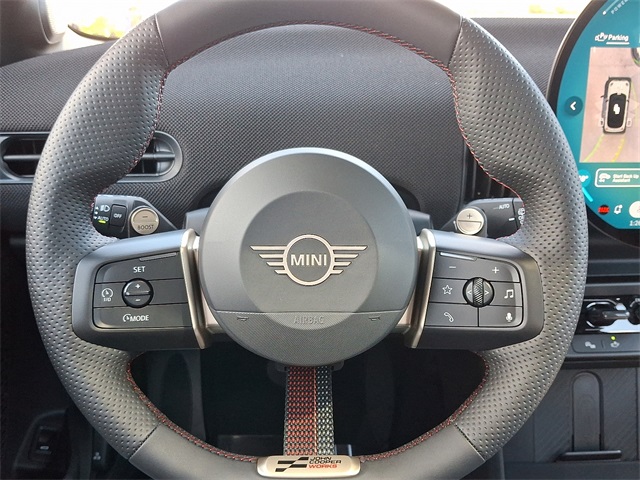 2025 Mini Cooper 4 Door Hardtop Iconic photo 20