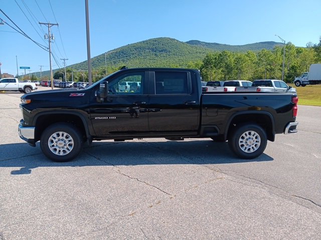 2025 Chevrolet Silverado 2500HD LT photo 4