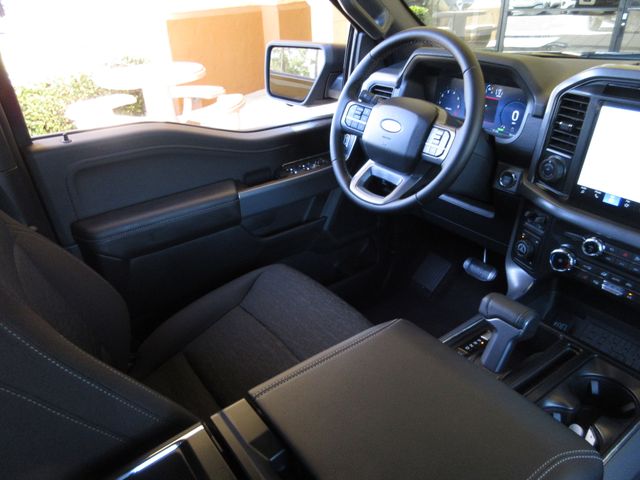 2025 Ford F-150 XLT photo 24