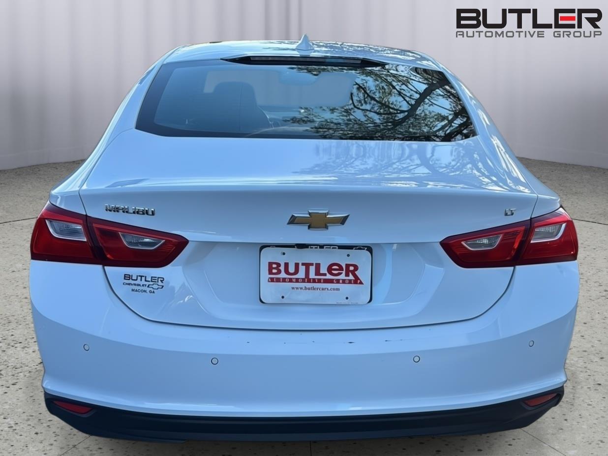 2024 Chevrolet Malibu 1LT photo 3