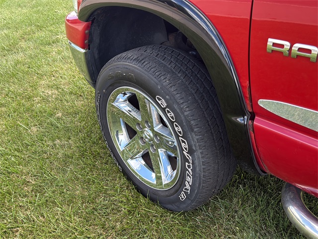 2007 Dodge Ram SLT photo 26