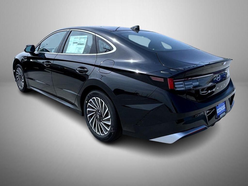 2025 Hyundai Sonata Hybrid SEL photo 7